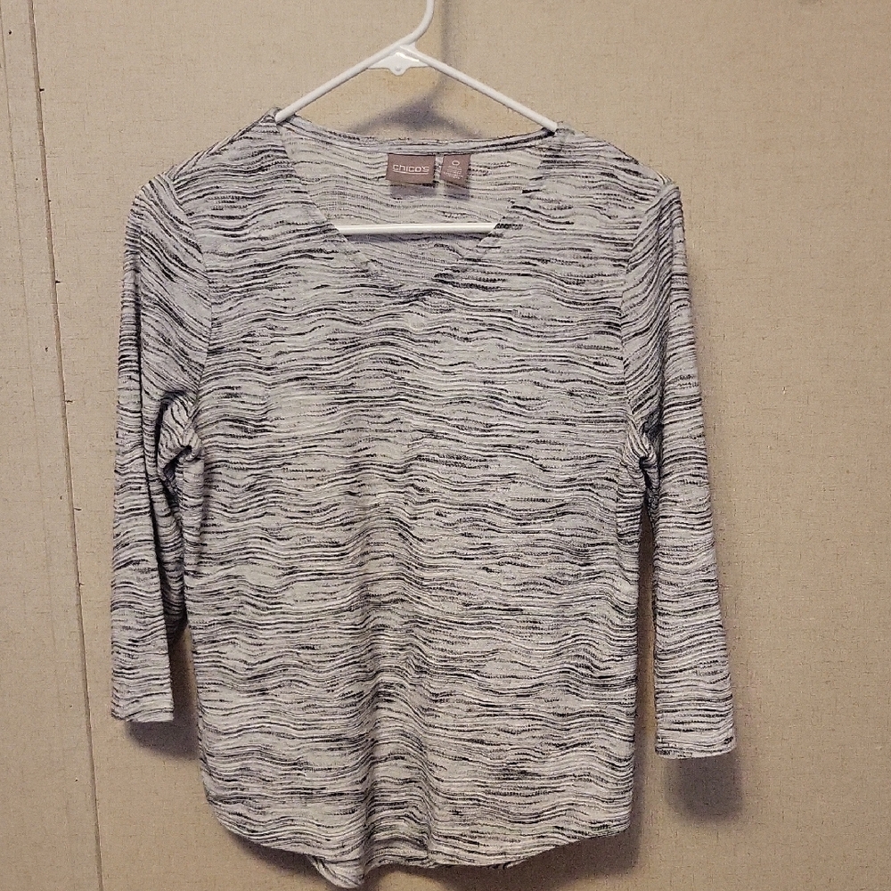 Chico's Black and White Long Sleeve Top